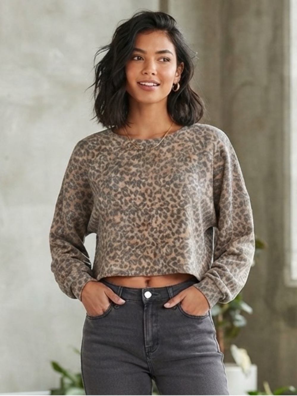 Leopard Animal Print Long sleeve Cropped Top Shirt Nwot Size Small S